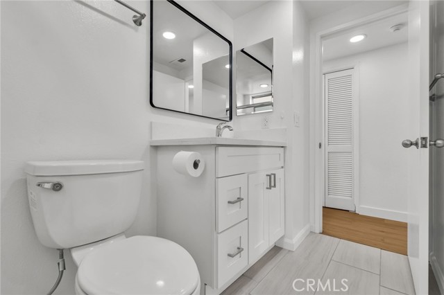 Detail Gallery Image 13 of 25 For 712 5th St, Hermosa Beach,  CA 90254 - 2 Beds | 2 Baths