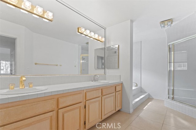 Detail Gallery Image 13 of 23 For 5200 White Oak Ave #61,  Encino,  CA 91316 - 2 Beds | 2/1 Baths