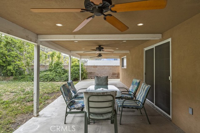 Detail Gallery Image 30 of 35 For 28148 Bakerton Ave, Canyon Country,  CA 91351 - 4 Beds | 2 Baths