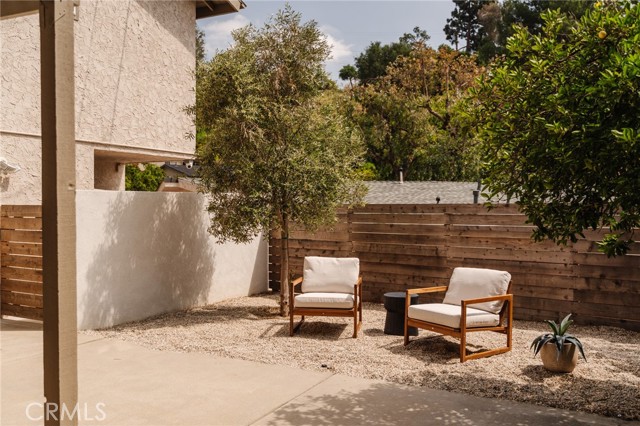 1541 Indiana Avenue, South Pasadena CA: https://media.crmls.org/medias/9f815d25-05af-4e71-8e58-e0f27007e7d4.jpg
