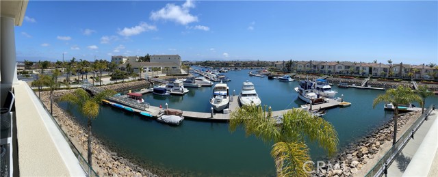 Detail Gallery Image 2 of 55 For 4344 Tradewinds Dr, Oxnard,  CA 93035 - 2 Beds | 2/1 Baths