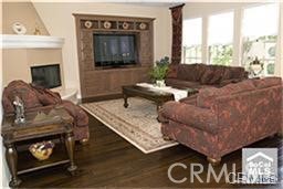 37 Twiggs, Irvine CA: https://media.crmls.org/medias/9f82915a-a179-4627-86ce-13214fa23619.jpg