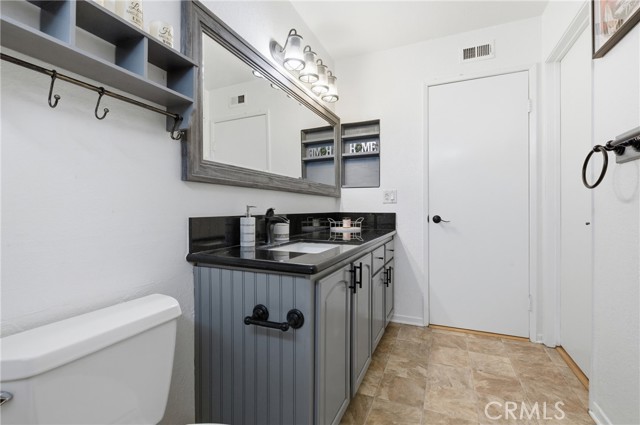 Detail Gallery Image 17 of 46 For 2637 W Cameron Ct #118,  Anaheim,  CA 92801 - 2 Beds | 2 Baths
