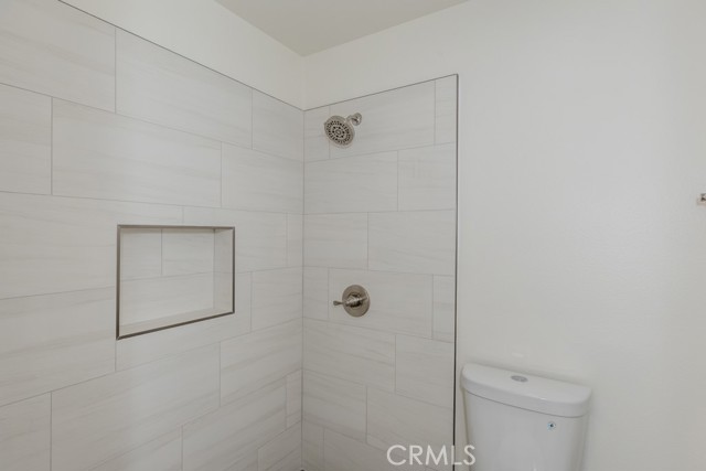 Detail Gallery Image 7 of 11 For 23222 Orange Ave #4,  Lake Forest,  CA 92630 - 2 Beds | 2 Baths