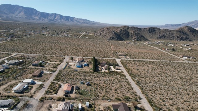 Detail Gallery Image 18 of 18 For 32573 Azurite, Lucerne Valley,  CA 92356 - – Beds | – Baths