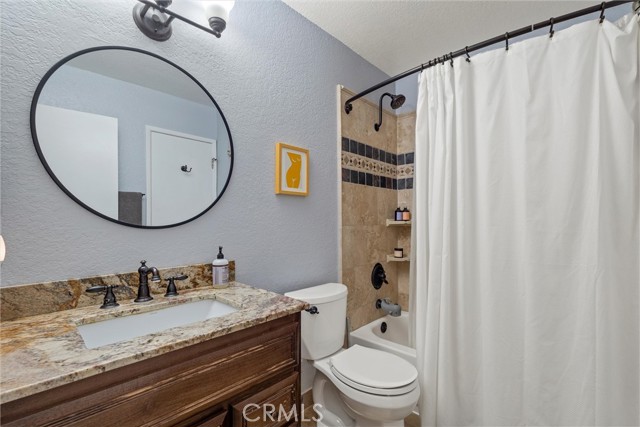 Detail Gallery Image 16 of 30 For 2730 W Segerstrom Ave #C,  Santa Ana,  CA 92704 - 2 Beds | 1/1 Baths