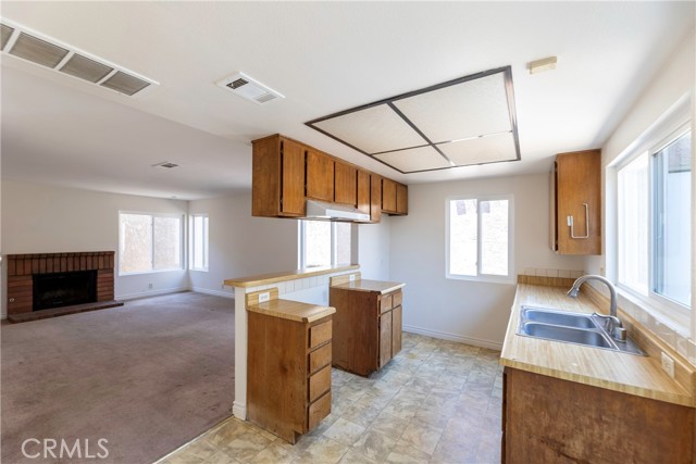 217 W Mountain View Avenue, La Habra CA: https://media.crmls.org/medias/9f882f0a-73cb-48ee-8bb0-bb22cb618c98.jpg