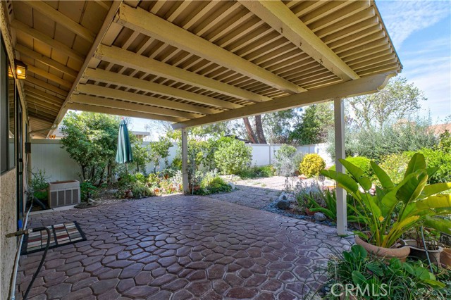 Detail Gallery Image 13 of 23 For 26013 Palomita Drive, Valencia,  CA 91355 - 2 Beds | 2 Baths