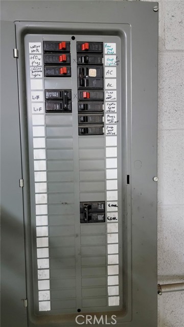  Commercial for Sale in Victorville, California