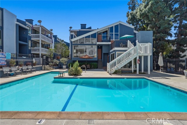Detail Gallery Image 46 of 54 For 17711 Margate St #103,  Encino,  CA 91316 - 2 Beds | 1/1 Baths