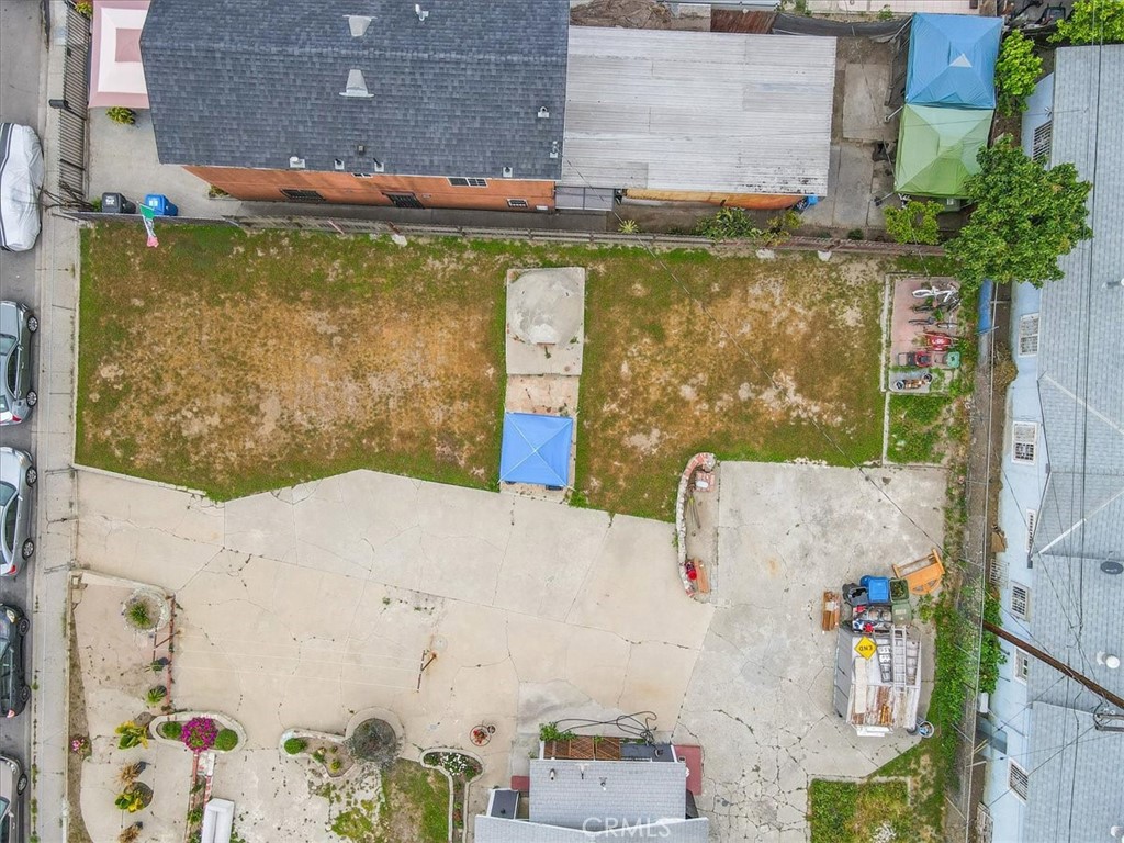 https://media.crmls.org/medias/9f8b156b-3d9c-4441-82e8-35e1e4f9e1c3.jpg?preset=X-Large