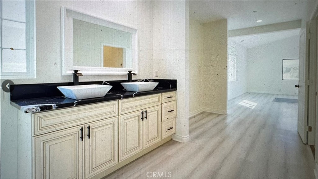 https://media.crmls.org/medias/9f8b58ad-3db1-47a3-b5ef-df88462fbd38.jpg?preset=X-Large