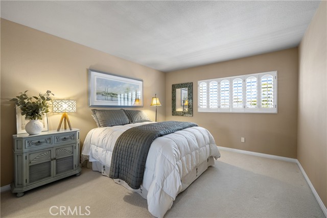 Detail Gallery Image 33 of 44 For 24587 Lola, Newhall,  CA 91321 - 5 Beds | 3 Baths