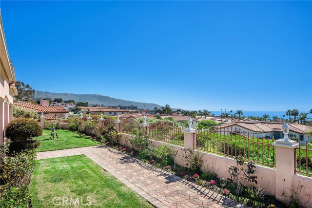 Ocean, hillside and catalina views from your front yard.