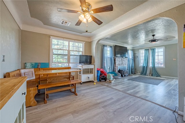 Detail Gallery Image 13 of 34 For 2415 E Childs Ave, Merced,  CA 95341 - 5 Beds | 2 Baths