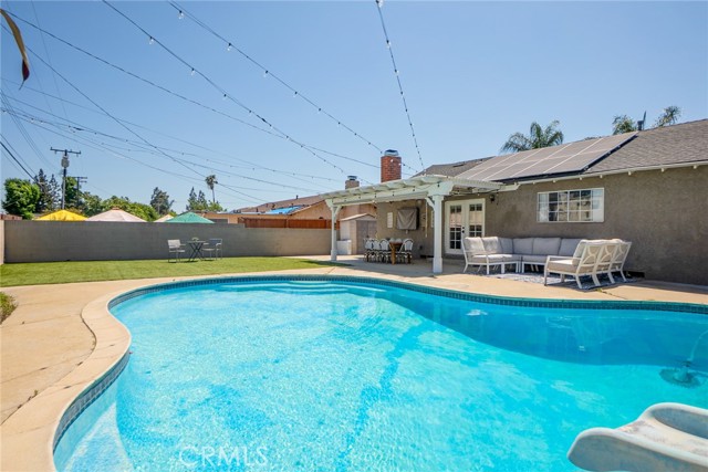 10245 Poulsen Avenue, Montclair CA: https://media.crmls.org/medias/9f904ea7-19b4-4f54-be7a-6fc983cf1a0e.jpg