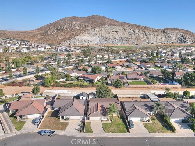 Detail Gallery Image 11 of 59 For 2734 Shiells Ave, Jurupa Valley,  CA 92509 - 3 Beds | 2 Baths