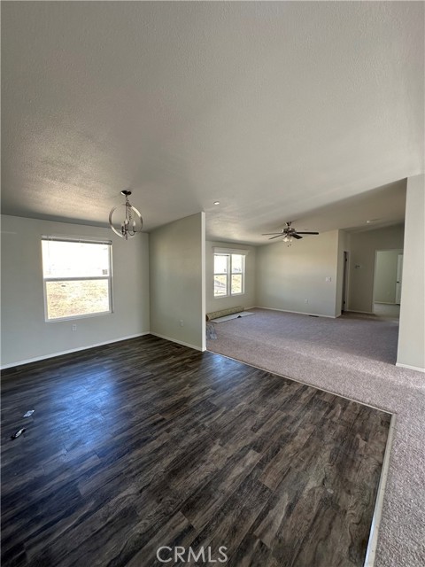 Detail Gallery Image 11 of 19 For 26201 State Highway 74, Perris,  CA 92570 - 4 Beds | 2 Baths