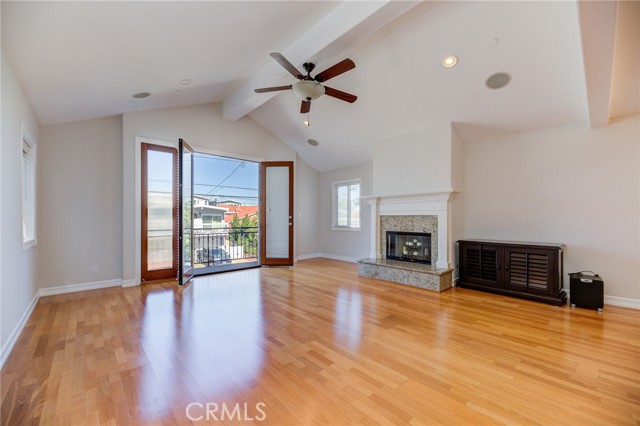 1726 Carlson Lane, Redondo Beach CA: https://media.crmls.org/medias/9f91ed33-7b9e-48ea-b144-8d6e6968b48e.jpg