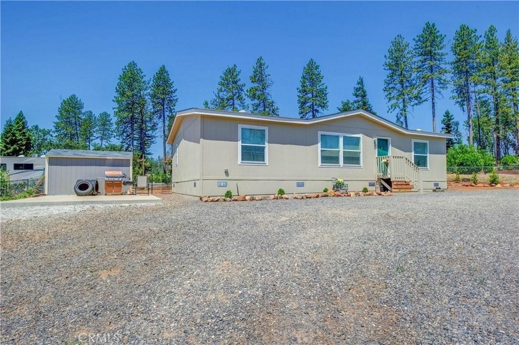 6243 Oak Way