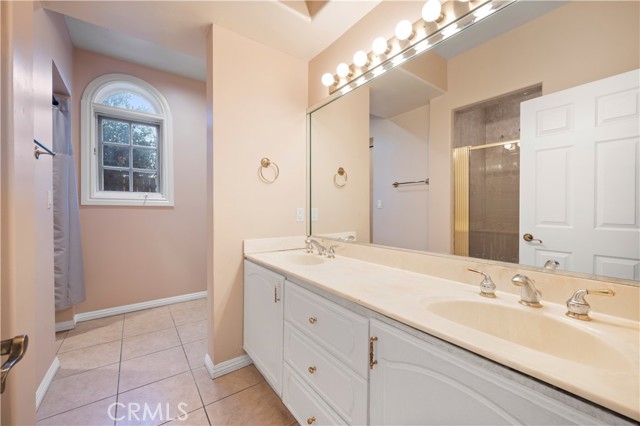 Detail Gallery Image 20 of 26 For 28510 W Driver Ave, Agoura Hills,  CA 91301 - 5 Beds | 4 Baths