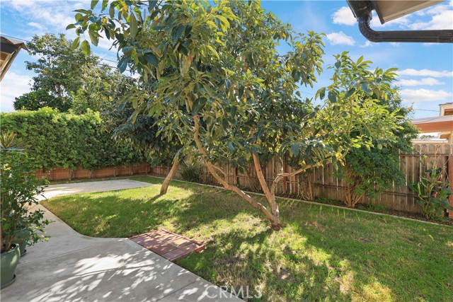 Detail Gallery Image 7 of 31 For 405 S Devon, Orange,  CA 92868 - 3 Beds | 1 Baths