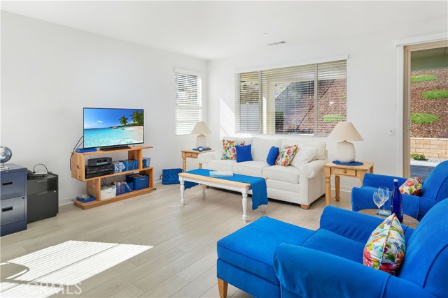 Detail Gallery Image 20 of 39 For 17806 Top Court, Canyon Country,  CA 91350 - 2 Beds | 2 Baths