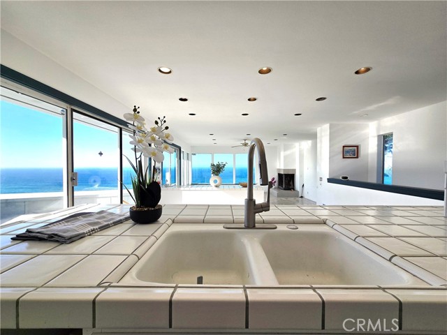 Detail Gallery Image 13 of 38 For 14800 Navarro, Manchester,  CA 95459 - 4 Beds | 3 Baths