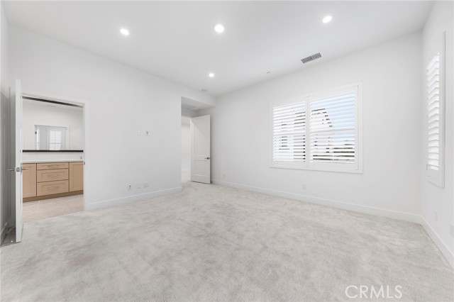 145 Fairgreen, Irvine CA: https://media.crmls.org/medias/9f941380-82c5-464e-a273-77a630a954d9.jpg