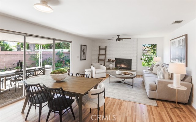 Detail Gallery Image 7 of 30 For 1951 Snowden Ave, Long Beach,  CA 90815 - 3 Beds | 2 Baths