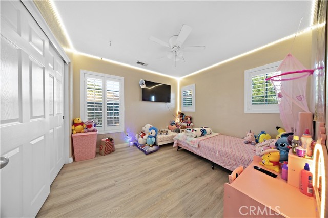 Detail Gallery Image 14 of 28 For 29851 Fox Creek, Menifee,  CA 92586 - 5 Beds | 3 Baths