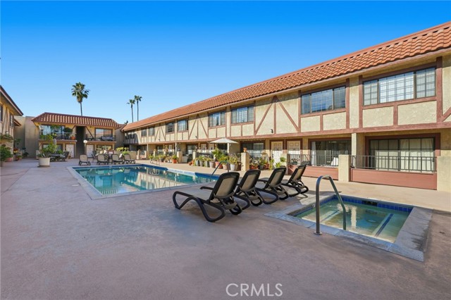 Detail Gallery Image 48 of 58 For 11127 La Maida #9,  North Hollywood,  CA 91601 - 3 Beds | 2/1 Baths