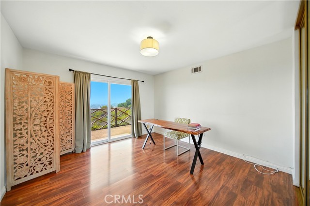 Detail Gallery Image 15 of 59 For 521 Baseline Rd, La Verne,  CA 91750 - 4 Beds | 3 Baths