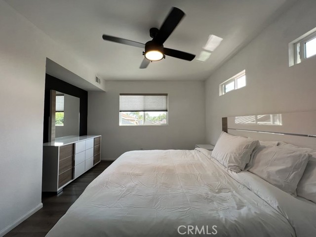 20121 Bushard Street, Huntington Beach CA: https://media.crmls.org/medias/9f95b149-3432-4c4e-8deb-97a9084c52e0.jpg