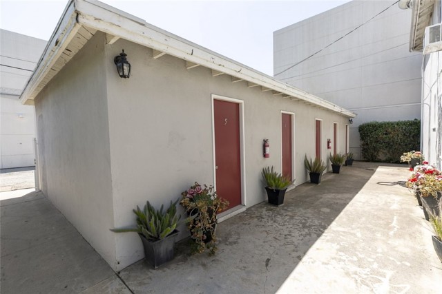 Detail Gallery Image 5 of 45 For 22 N Electric Ave, Alhambra,  CA 91801 - – Beds | – Baths