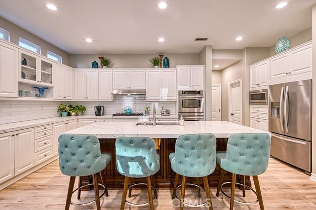 5 Kennedy Court, Coto de Caza CA: https://media.crmls.org/medias/9f96aa6c-4c75-46b9-b934-56b0c5e7dd53.jpg