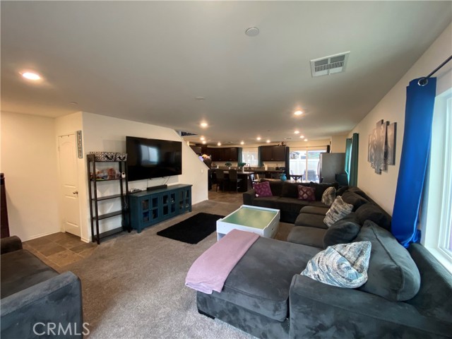 10299 Kite Court, Moreno Valley CA: https://media.crmls.org/medias/9f96e4c9-40af-45d8-b9e5-e70694e7c078.jpg