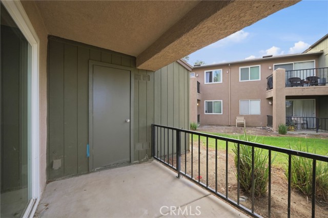 2616 avenida del vista, Corona CA: https://media.crmls.org/medias/9f974ded-15a0-48d9-9f4f-b0f061ae4e6e.jpg