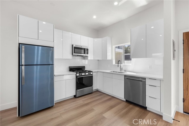 Detail Gallery Image 33 of 69 For 1504 N California, Burbank,  CA 91505 - – Beds | – Baths