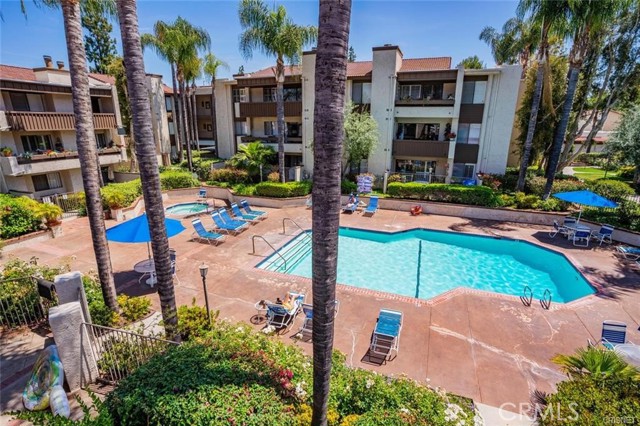 Detail Gallery Image 17 of 22 For 5800 Owensmouth Ave #26,  Woodland Hills,  CA 91367 - 3 Beds | 2 Baths