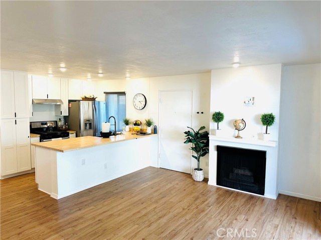 Front Image Thumbnail for CRPW26066300