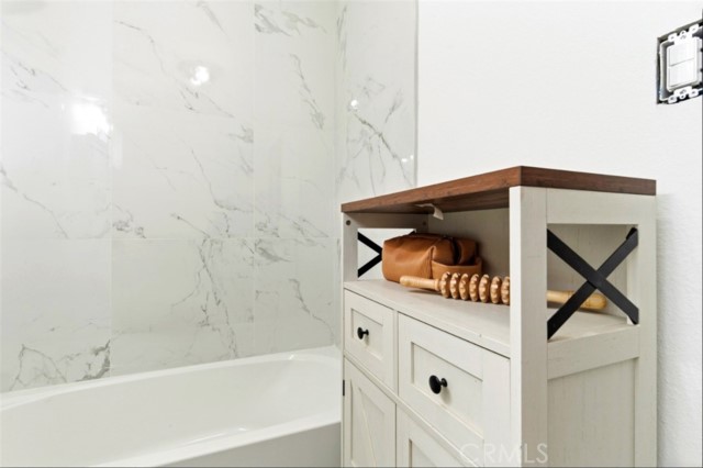 Detail Gallery Image 25 of 39 For 19449 Chamisal, Adelanto,  CA 92301 - 4 Beds | 2 Baths