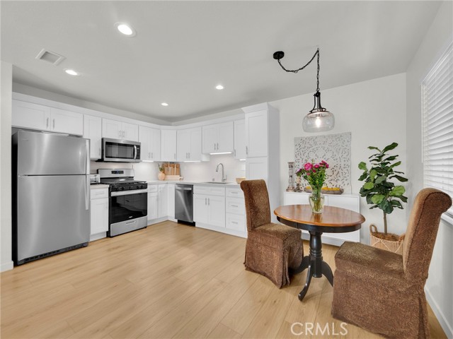 28839 Conejo View Drive, Agoura Hills CA: https://media.crmls.org/medias/9f98a558-dc32-4642-b72d-fee09665ed71.jpg