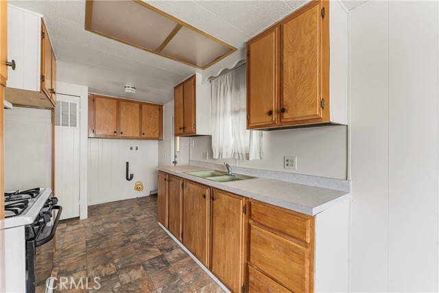 2 Bed Home for Sale in Rosamond, California