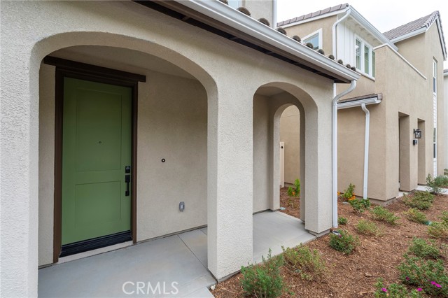 Detail Gallery Image 3 of 39 For 4090 Summer Way, Corona,  CA 92883 - 4 Beds | 3 Baths