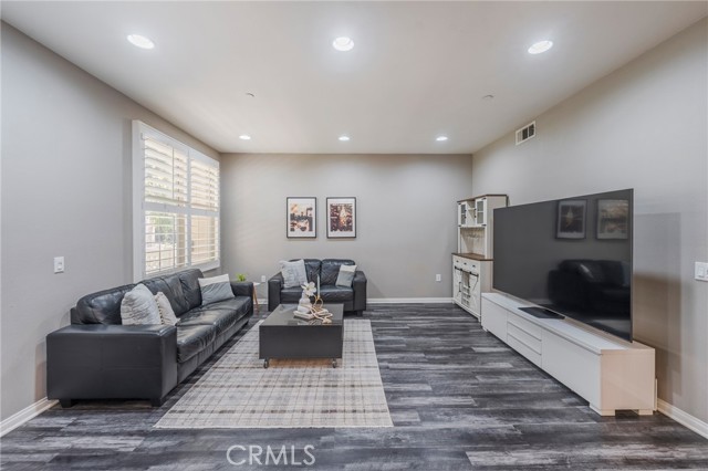 Detail Gallery Image 12 of 39 For 88 Capricorn, Irvine,  CA 92618 - 2 Beds | 2 Baths