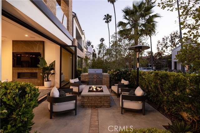 508 Goldenrod Avenue, Corona del Mar CA: https://media.crmls.org/medias/9f9a6cda-6480-4fc8-b6c1-82692faa3c1e.jpg