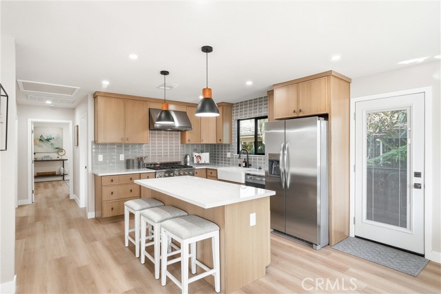 Detail Gallery Image 8 of 57 For 4523 Lexington, Los Angeles,  CA 90029 - 3 Beds | 2 Baths