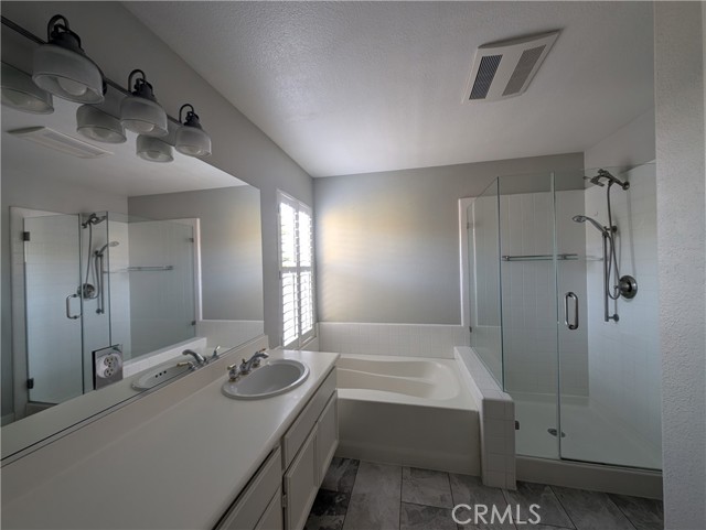 Detail Gallery Image 9 of 18 For 30802 Bayonne Ct, Westlake Village,  CA 91362 - 3 Beds | 2/1 Baths