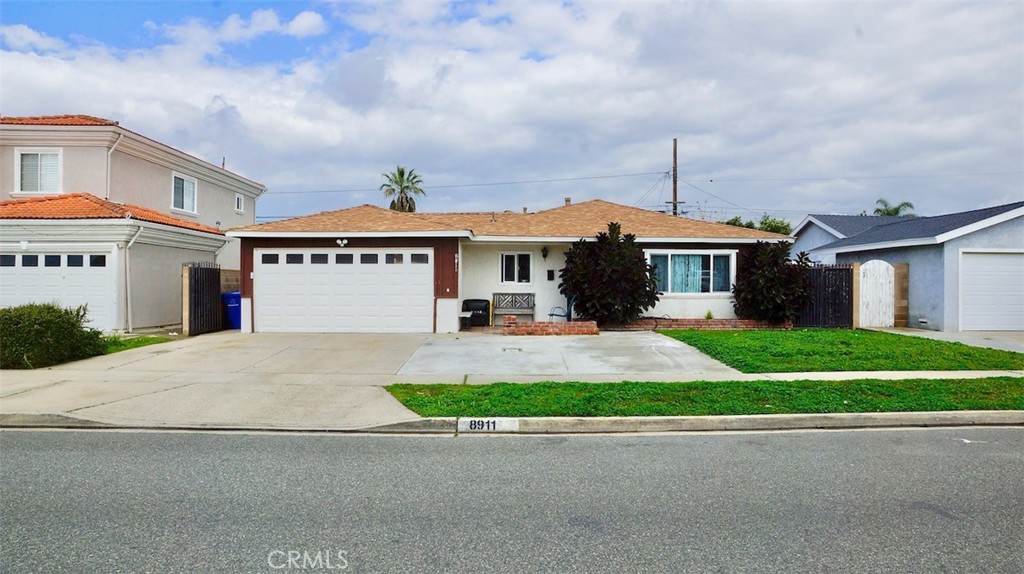 8911 Natoma Avenue, Westminster, CA 92683